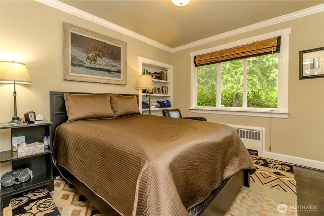 10415 Brook Lane SW, Lakewood, WA 98499