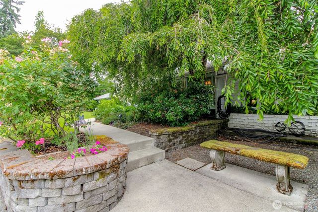 10415 Brook Lane SW, Lakewood, WA 98499