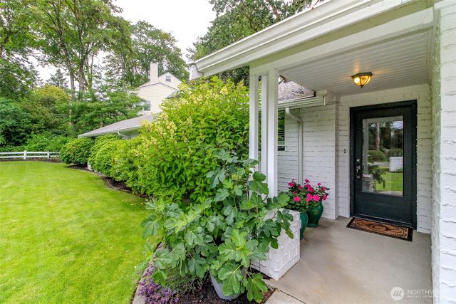 10415 Brook Lane SW, Lakewood, WA 98499