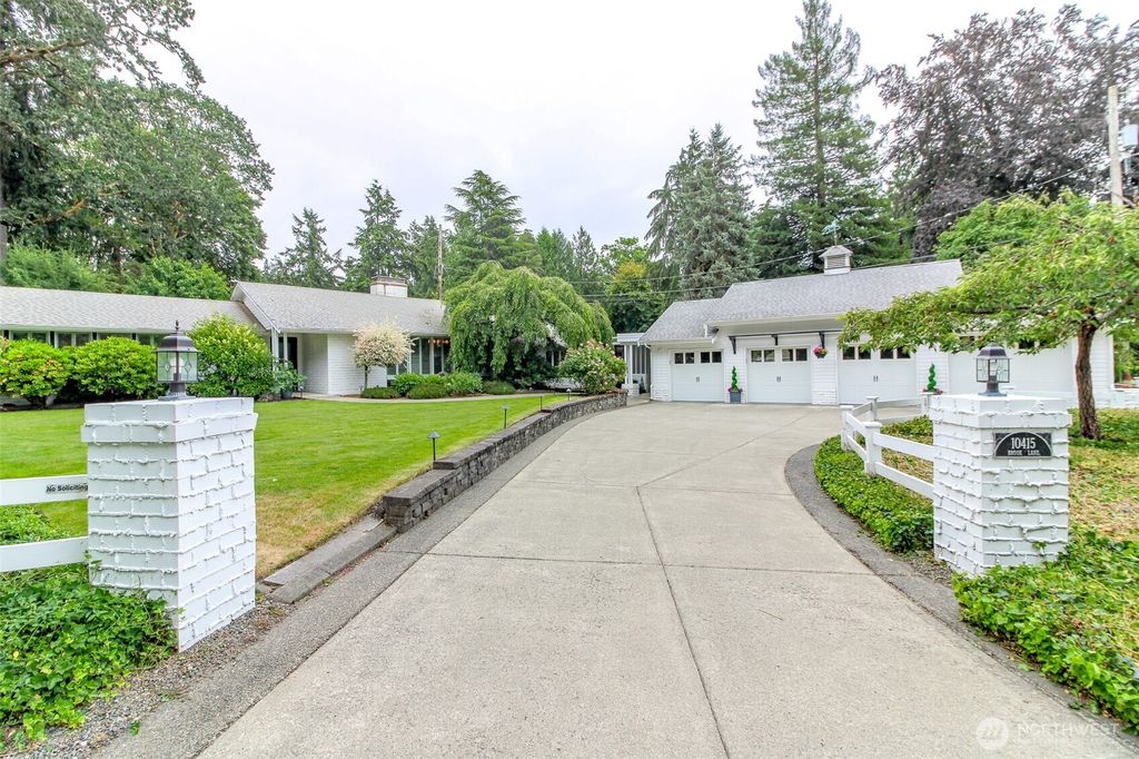 10415 Brook Lane SW, Lakewood, WA 98499