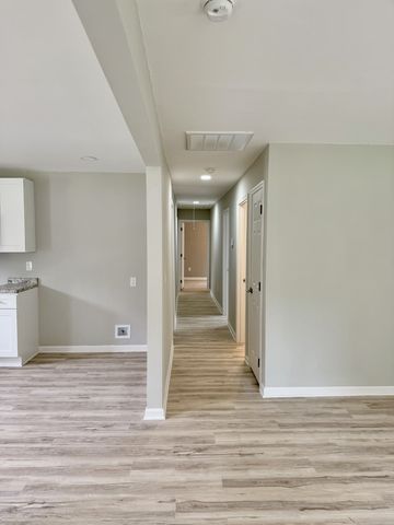 711 Gwen St, Paris, TN 38242