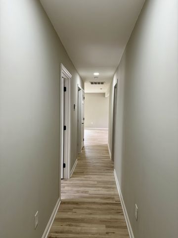 711 Gwen St, Paris, TN 38242