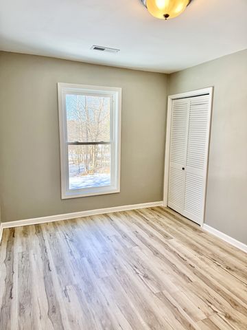 711 Gwen St, Paris, TN 38242