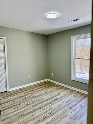 711 Gwen St, Paris, TN 38242