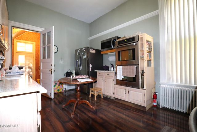 517 3rd Avenue, Troy, NY 12182