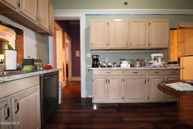 517 3rd Avenue, Troy, NY 12182