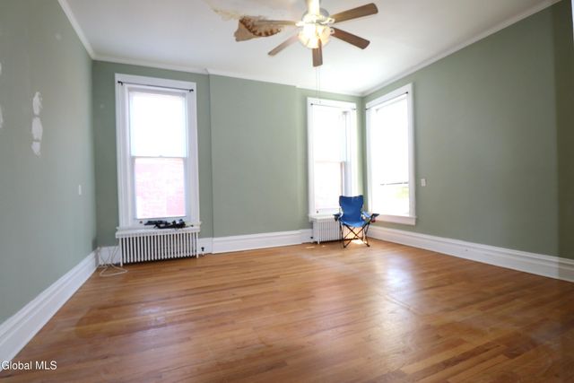 517 3rd Avenue, Troy, NY 12182
