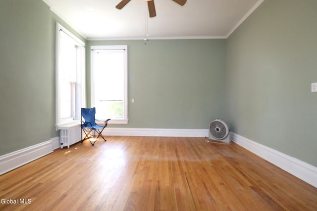 517 3rd Avenue, Troy, NY 12182