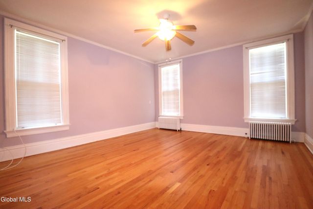 517 3rd Avenue, Troy, NY 12182