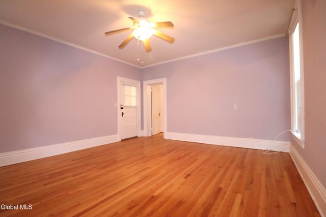 517 3rd Avenue, Troy, NY 12182