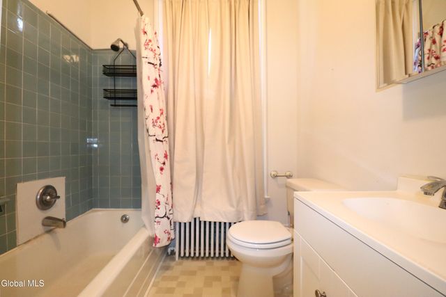 517 3rd Avenue, Troy, NY 12182