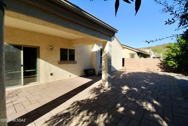 8807 W Irongate Road, Marana, AZ 85653