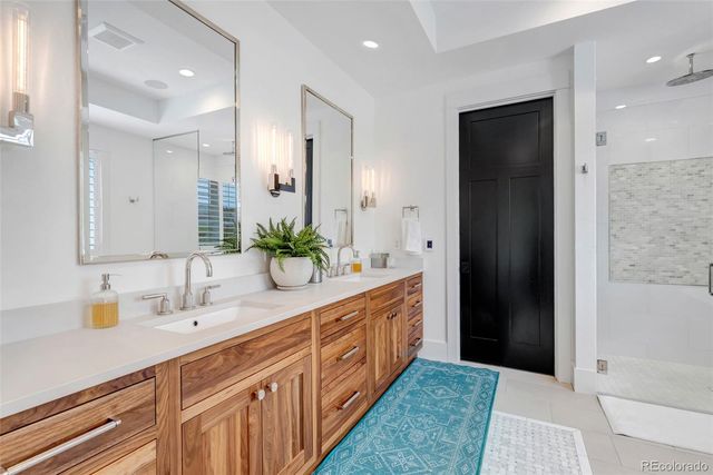 27041 E Long Circle, Aurora, CO 80016