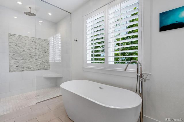 27041 E Long Circle, Aurora, CO 80016