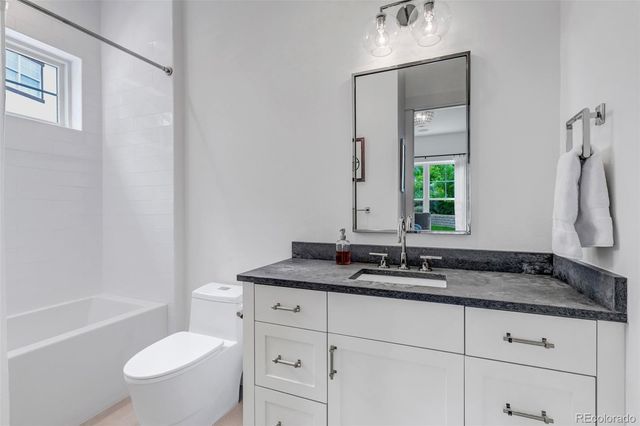 27041 E Long Circle, Aurora, CO 80016