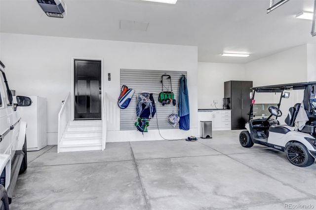 27041 E Long Circle, Aurora, CO 80016