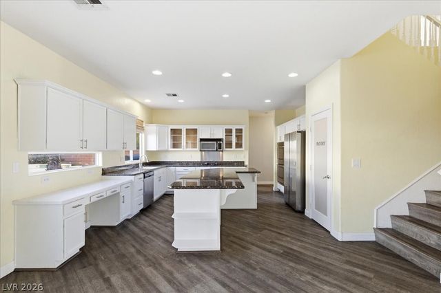 2654 Hourglass Drive, Henderson, NV 89052