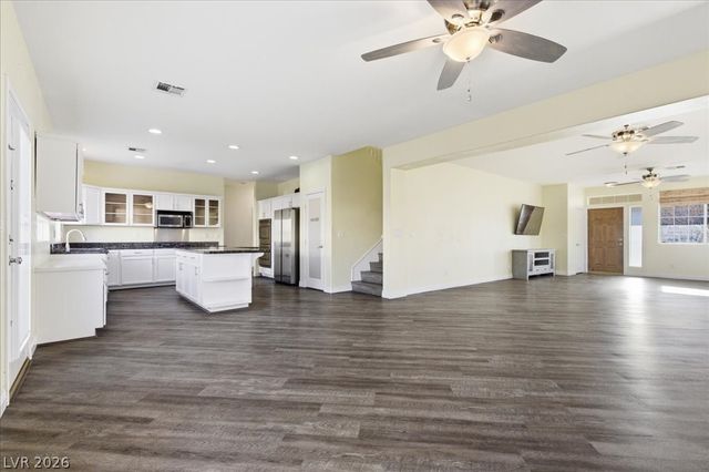 2654 Hourglass Drive, Henderson, NV 89052