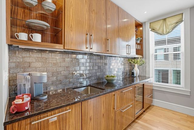 2 Cumston Street 2, Boston, MA 02118