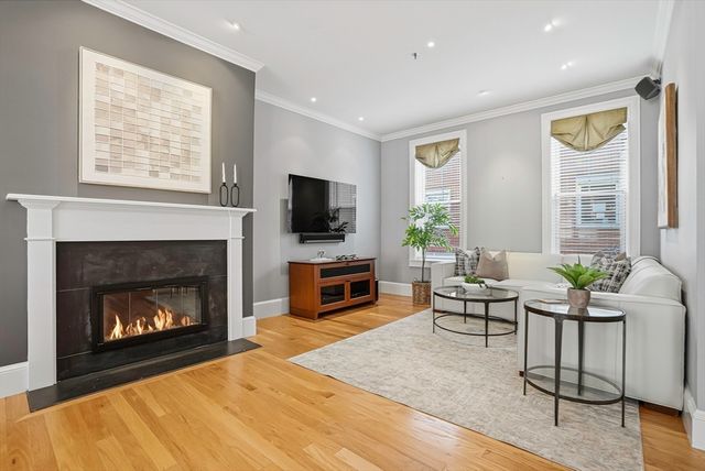 2 Cumston Street 2, Boston, MA 02118