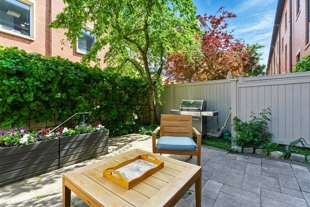 2 Cumston Street 2, Boston, MA 02118