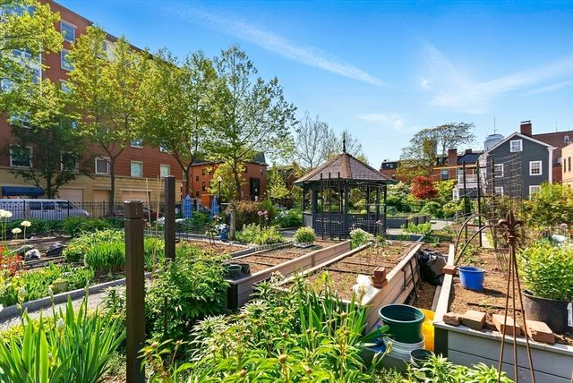 2 Cumston Street 2, Boston, MA 02118