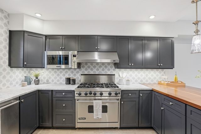 2 Cumston Street 2, Boston, MA 02118