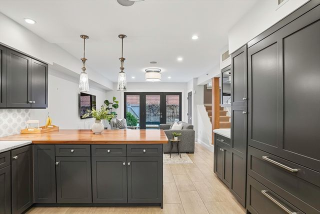 2 Cumston Street 2, Boston, MA 02118