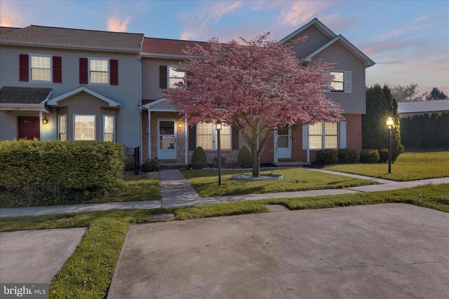 1107 HAMPDEN DR, Strasburg, PA 17579