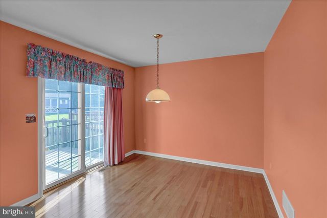 1107 HAMPDEN DR, Strasburg, PA 17579