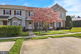 1107 HAMPDEN DR, Strasburg, PA 17579