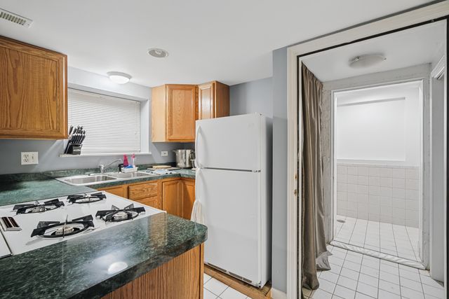 5650 N Mason Avenue, Chicago, IL 60646