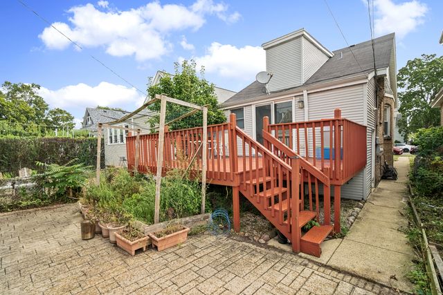 5650 N Mason Avenue, Chicago, IL 60646