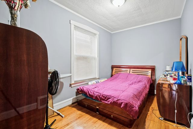 5650 N Mason Avenue, Chicago, IL 60646