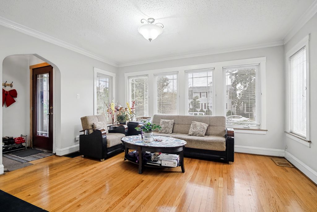 5650 N Mason Avenue, Chicago, IL 60646 — photo 2