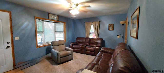 1306 N 19th Street, Council Bluffs, IA 51501