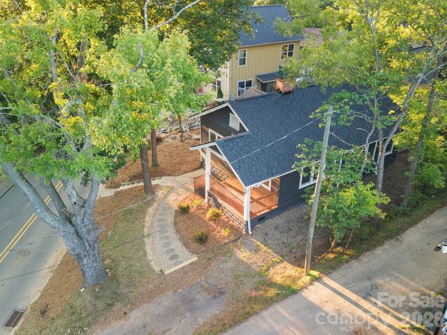 124 State Street, Asheville, NC 28806