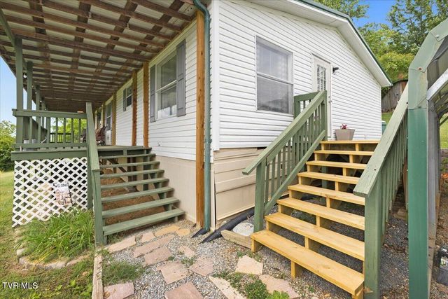 12207 Reedy Creek Road, Bristol, VA 24202