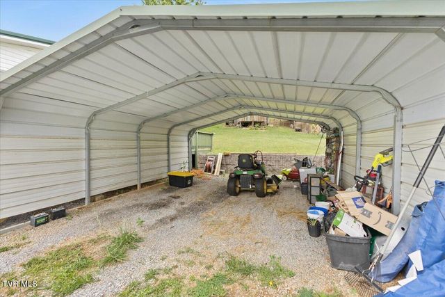 12207 Reedy Creek Road, Bristol, VA 24202