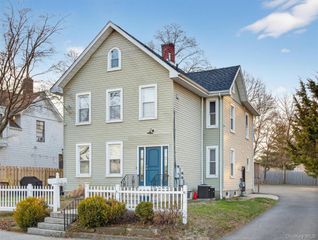 24 E Park Place 1, Suffern, NY 10901