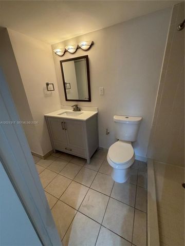 11201 SW 88th St 102A, Miami, FL 33176
