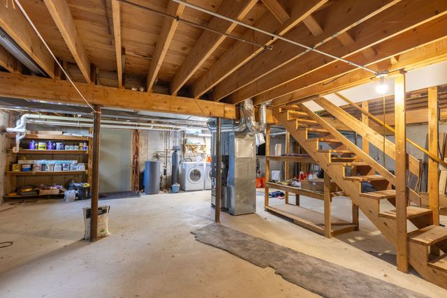 9218 W Wonder Lake Road, Woodstock, IL 60098