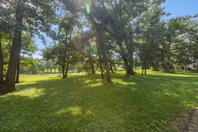 9218 W Wonder Lake Road, Woodstock, IL 60098