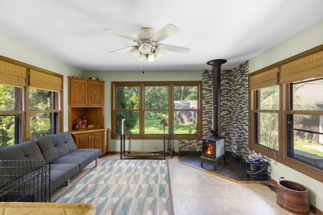 9218 W Wonder Lake Road, Woodstock, IL 60098