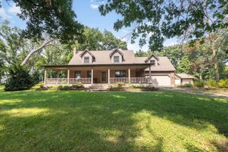 9218 W Wonder Lake Road, Woodstock, IL 60098
