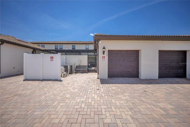 2027 MAJORCA DRIVE, Kissimmee, FL 34747