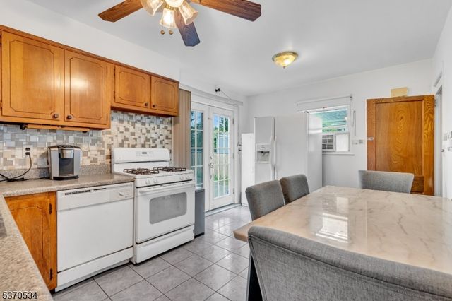55 Runyon Rd, Clifton City, NJ 07013