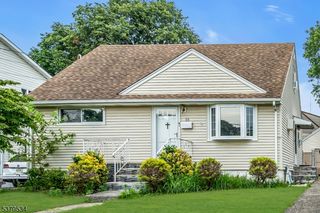 55 Runyon Rd, Clifton City, NJ 07013