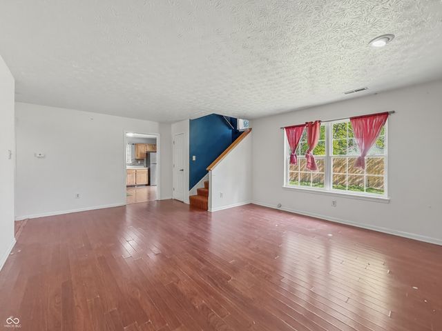 6339 Cooper Pointe Drive, Indianapolis, IN 46268