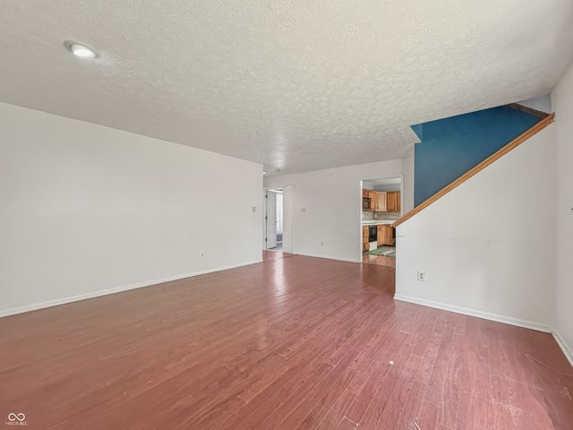 6339 Cooper Pointe Drive, Indianapolis, IN 46268
